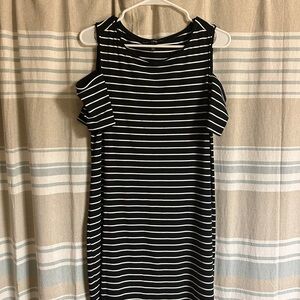 White House Black Market Shoulder Black and White Dress